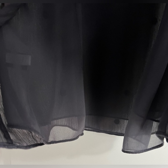 WHBM - Vintage Sleeveless Grey Flowy Shell - Picture 7 of 7